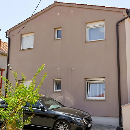 Apartament New 1st Floor In