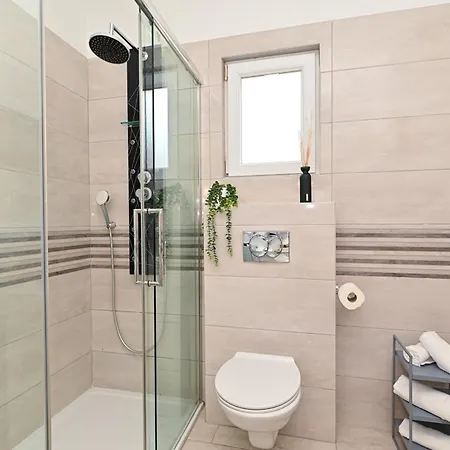 Appartement New 1st Floor In *