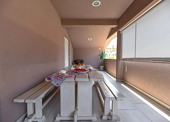 New 1st Floor In זאדאר