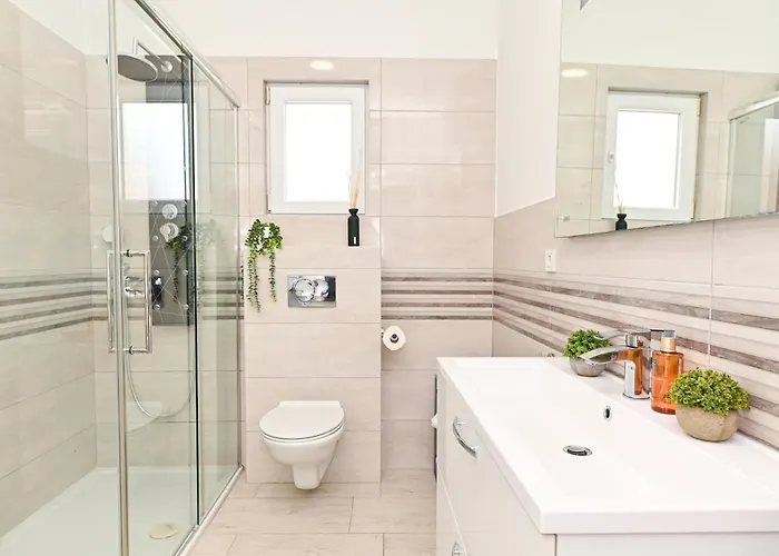 New 1st Floor In דירה זאדאר