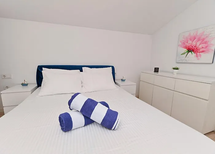 New 1st Floor In * זאדאר